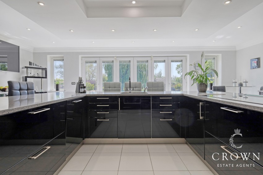 Images for Glebe Road, Ramsden Bellhouse, Billericay