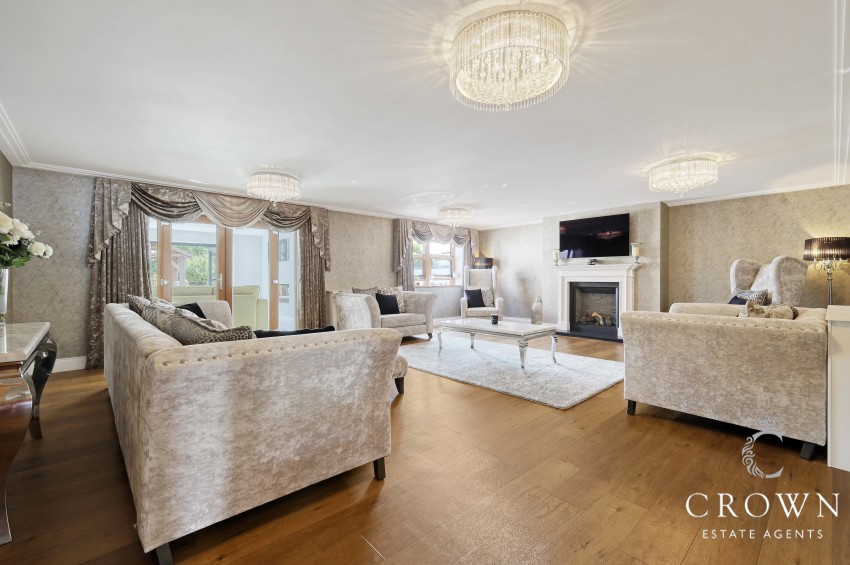 Images for Ramsden Park Road, Ramsden Bellhouse, Billericay