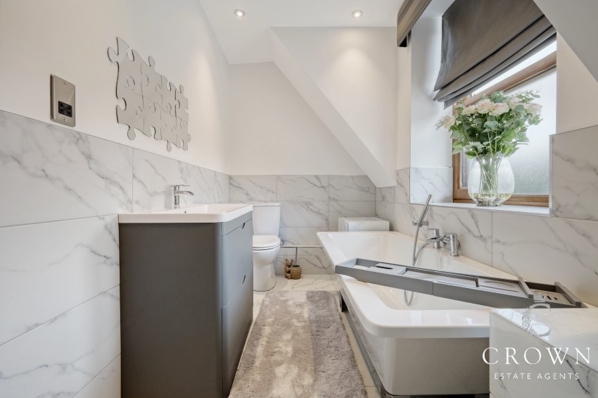 Images for Ramsden Park Road, Ramsden Bellhouse, Billericay