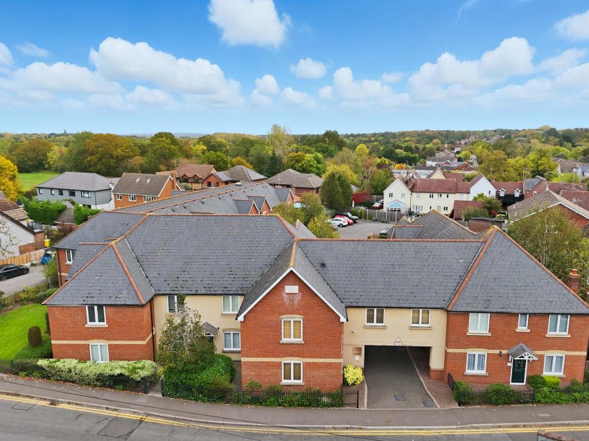 Images for Bakers Court, Dowsett Lane, Ramsden Heath, Billericay